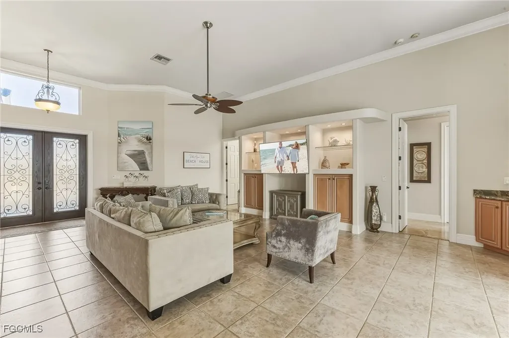 2602 Cape Coral Parkway W Cape Coral FL 33914