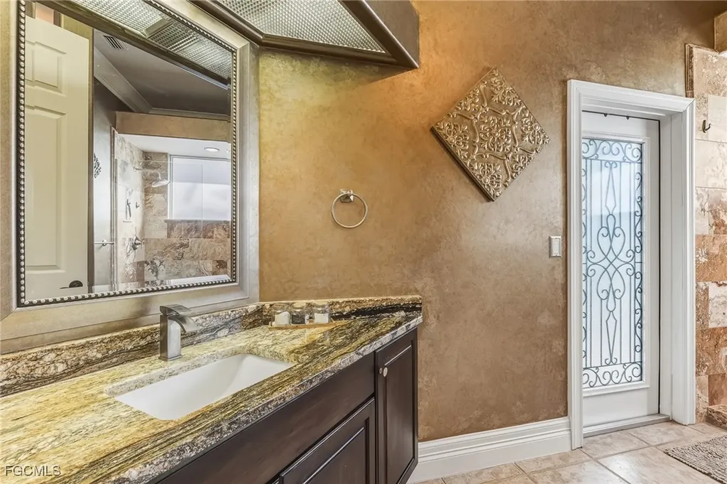 2602 Cape Coral Parkway W Cape Coral FL 33914