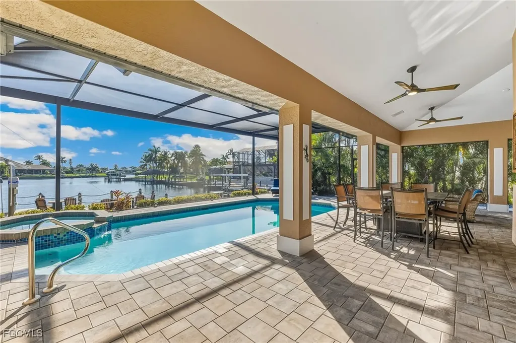 2602 Cape Coral Parkway W Cape Coral FL 33914