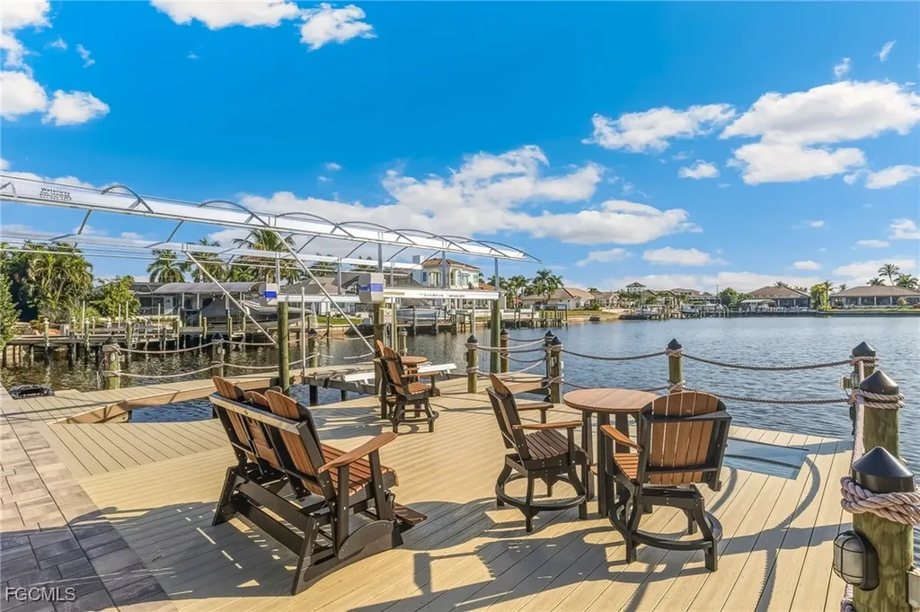 2602 Cape Coral Parkway W Cape Coral FL 33914