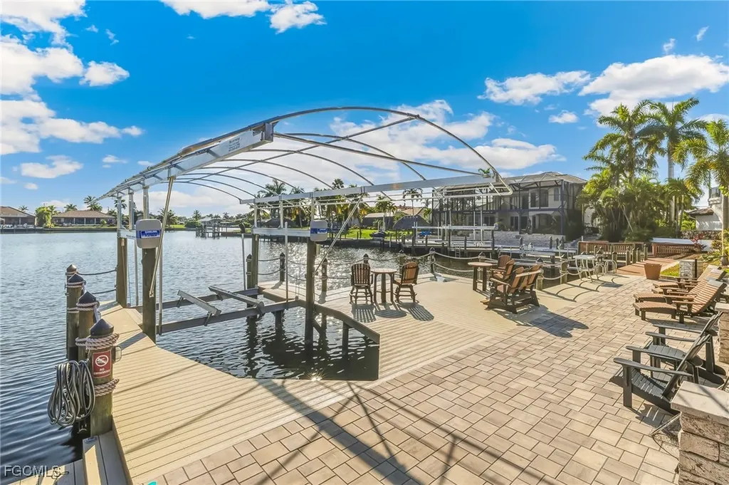 2602 Cape Coral Parkway W Cape Coral FL 33914