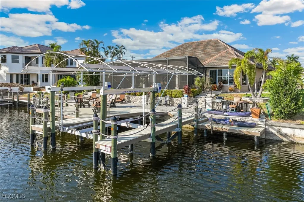 2602 Cape Coral Parkway W Cape Coral FL 33914