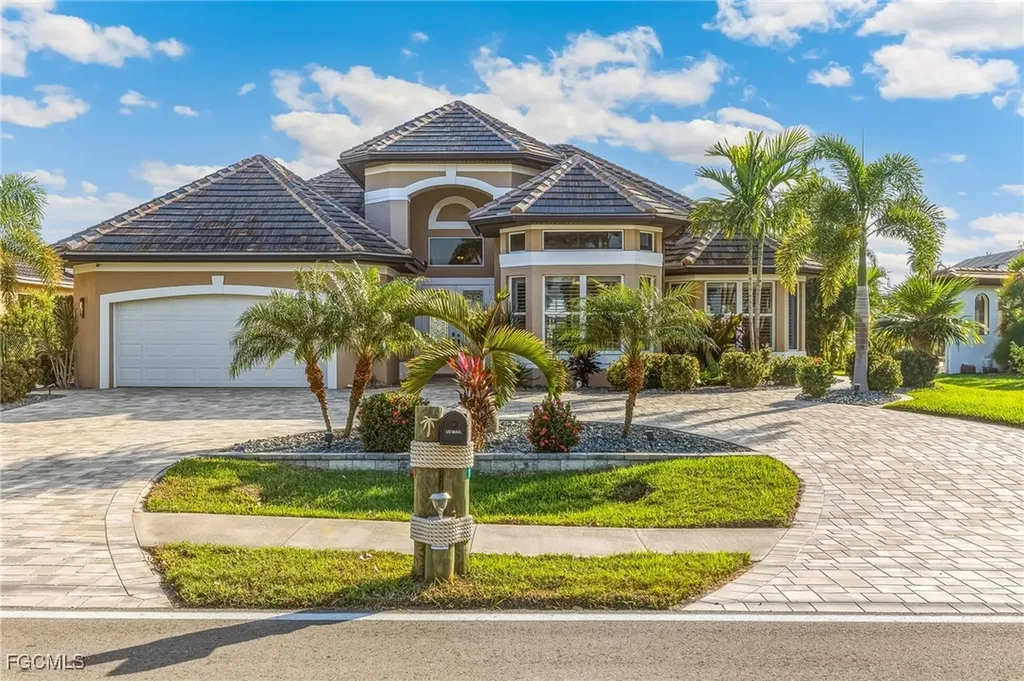 2602 Cape Coral Parkway W Cape Coral FL 33914