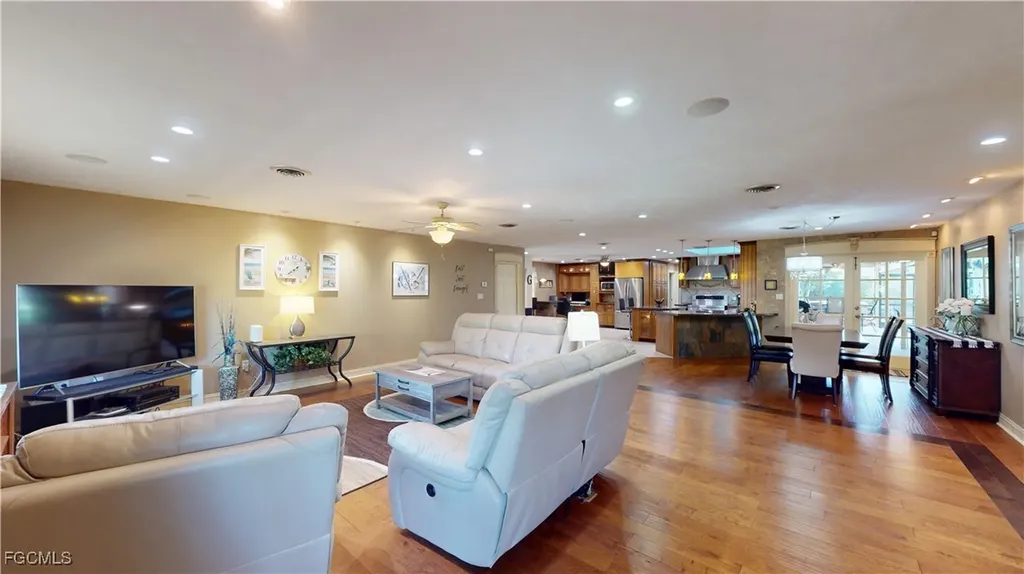 1487 Bass Lane Fort Myers FL 33919