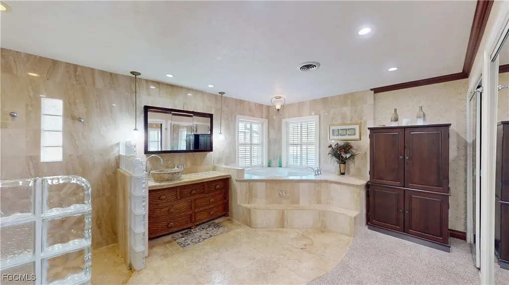 1487 Bass Lane Fort Myers FL 33919