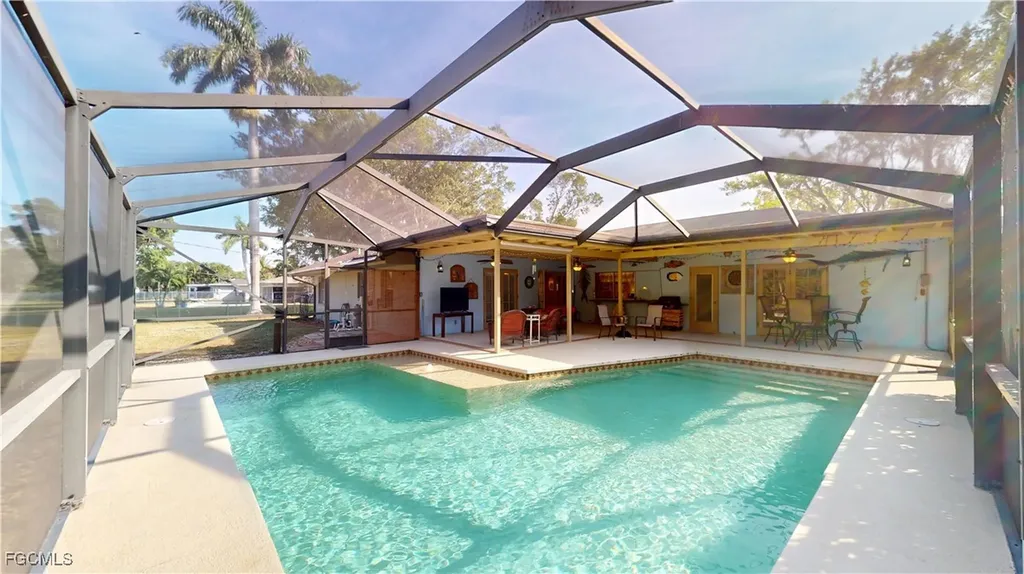 1487 Bass Lane Fort Myers FL 33919