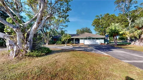 1487 Bass Lane Fort Myers FL 33919