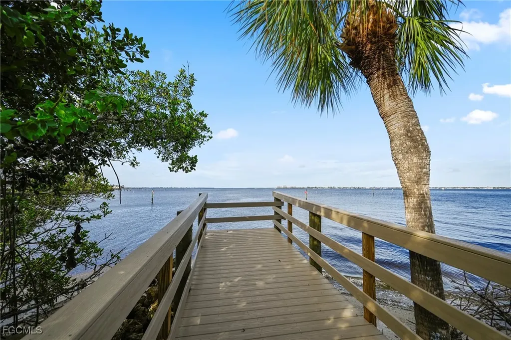 15094 Stella Del Mar Lane Fort Myers FL 33908