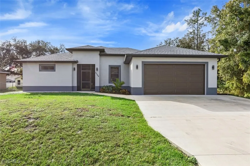 2709 6th Street W Lehigh Acres FL 33971
