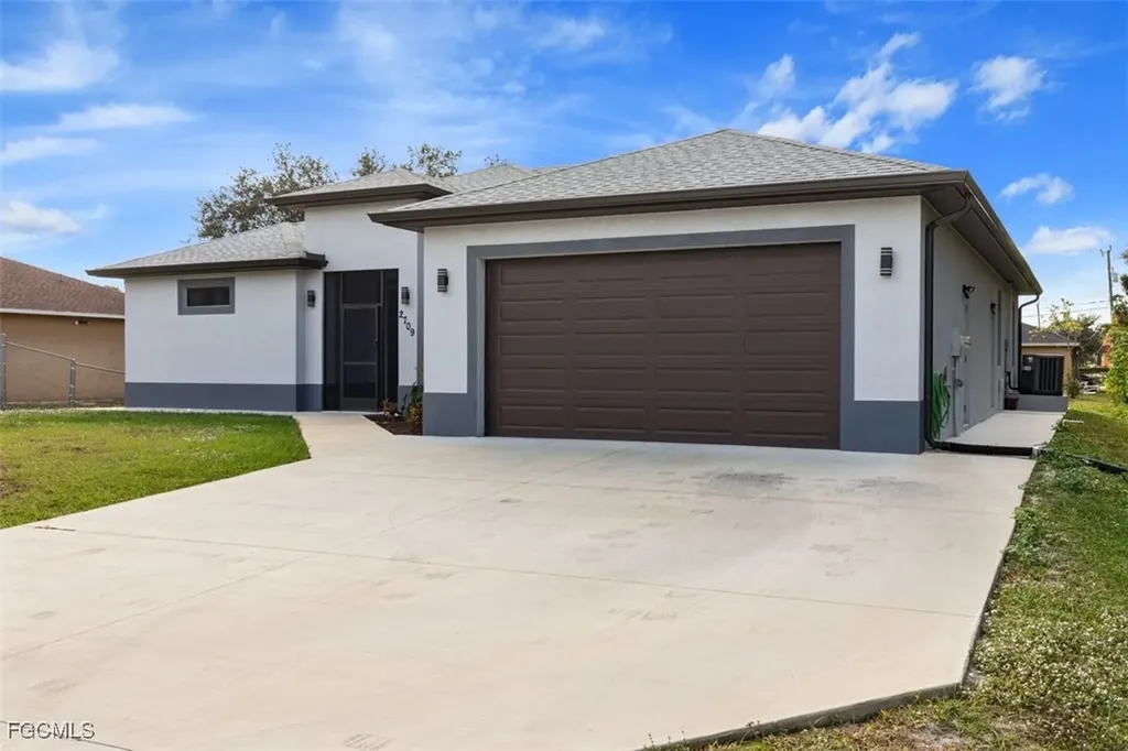 2709 6th Street W Lehigh Acres FL 33971