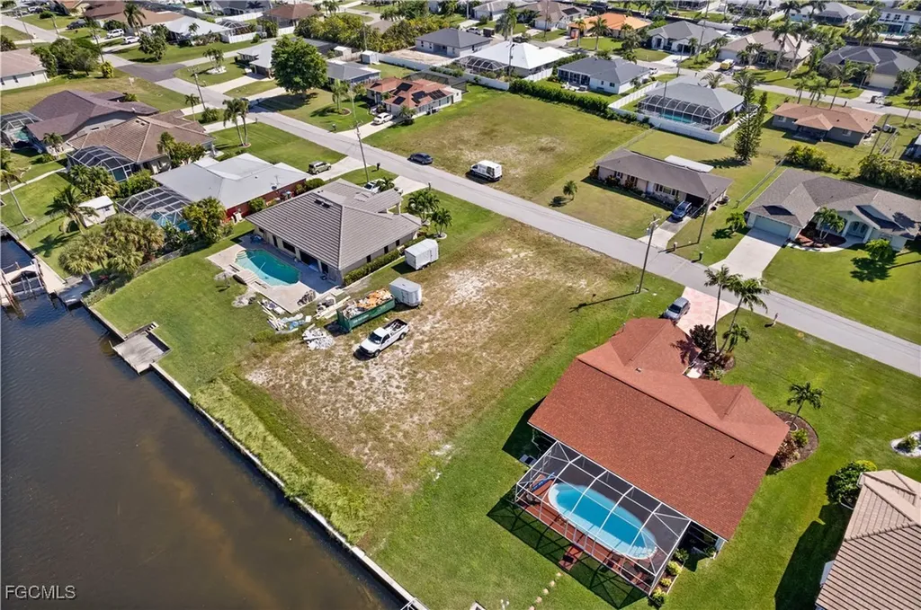 229 SE 28th Terrace Cape Coral FL 33904