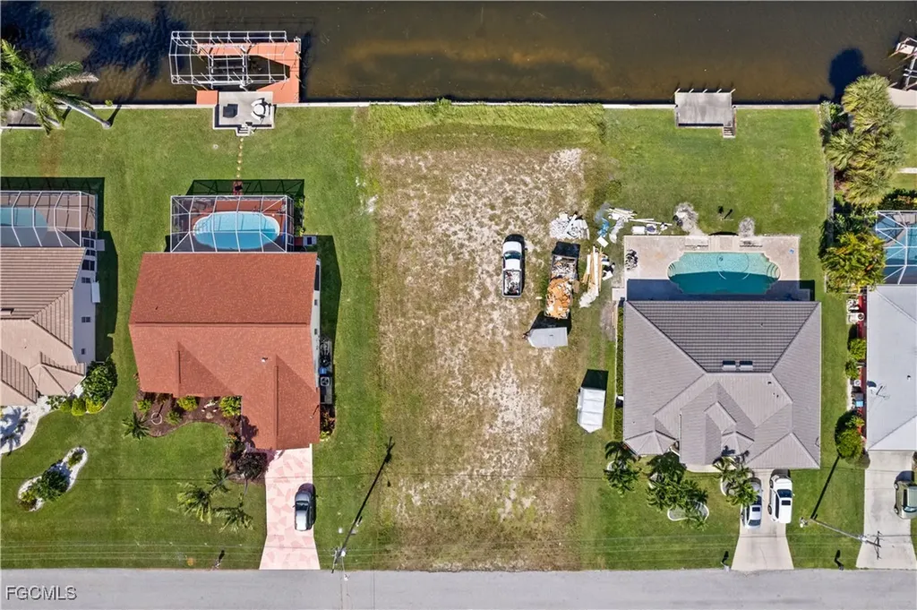 229 SE 28th Terrace Cape Coral FL 33904