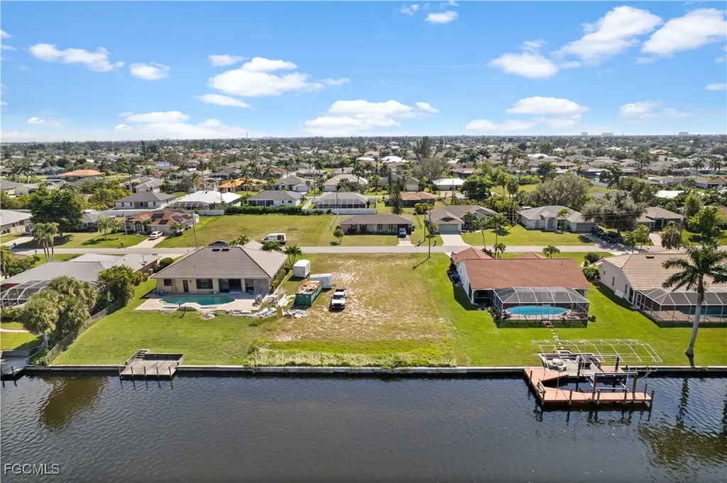 229 SE 28th Terrace Cape Coral FL 33904