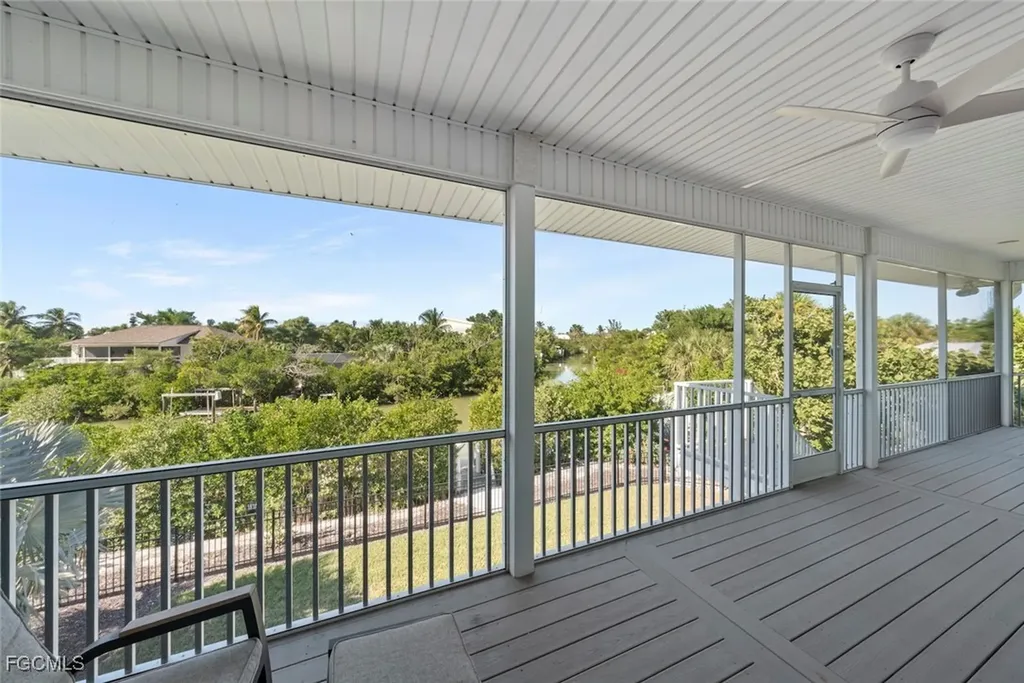 2479 Harbour Lane Sanibel FL 33957