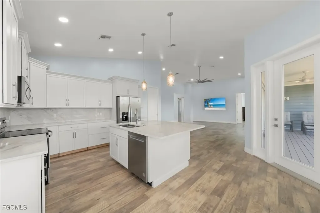 2479 Harbour Lane Sanibel FL 33957