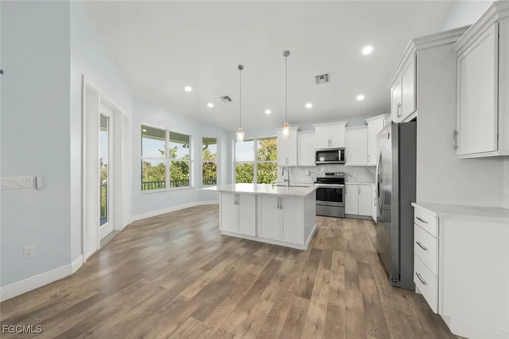 2479 Harbour Lane Sanibel FL 33957
