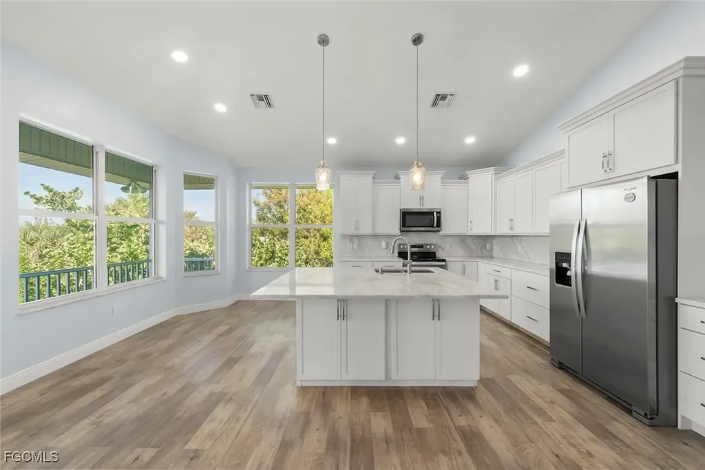2479 Harbour Lane Sanibel FL 33957