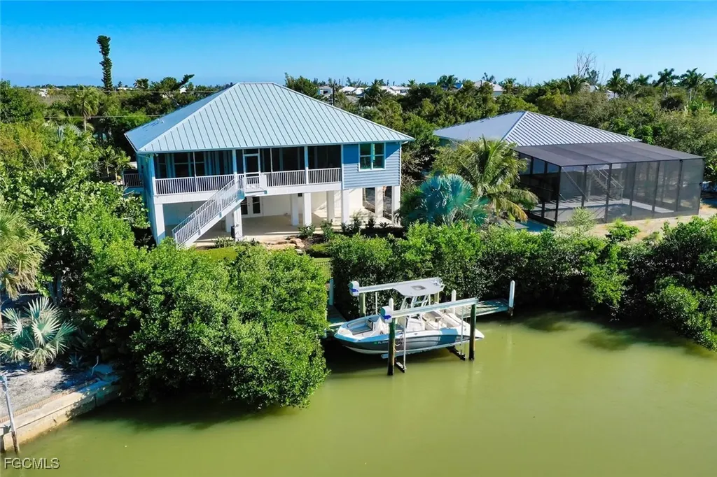 2479 Harbour Lane Sanibel FL 33957