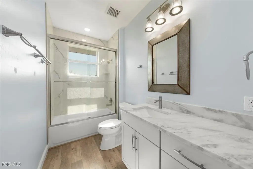 2479 Harbour Lane Sanibel FL 33957