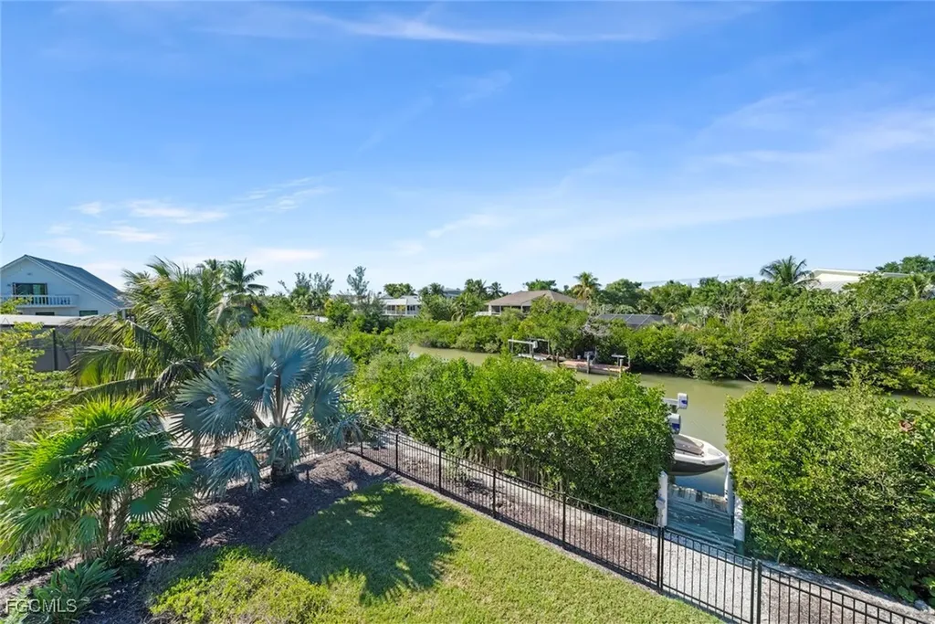 2479 Harbour Lane Sanibel FL 33957