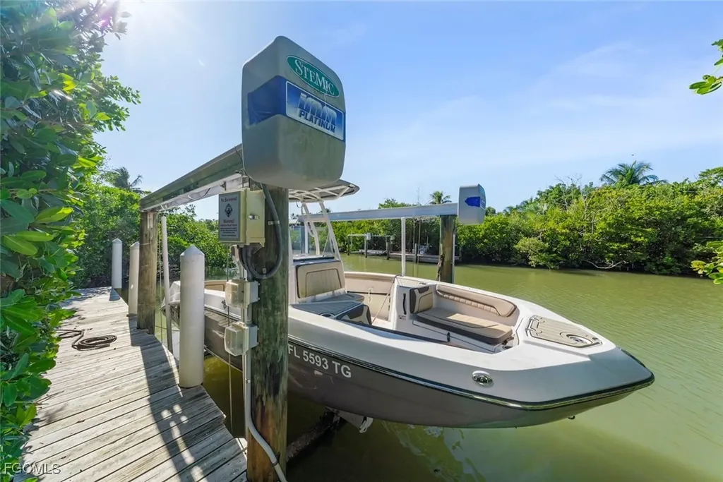 2479 Harbour Lane Sanibel FL 33957