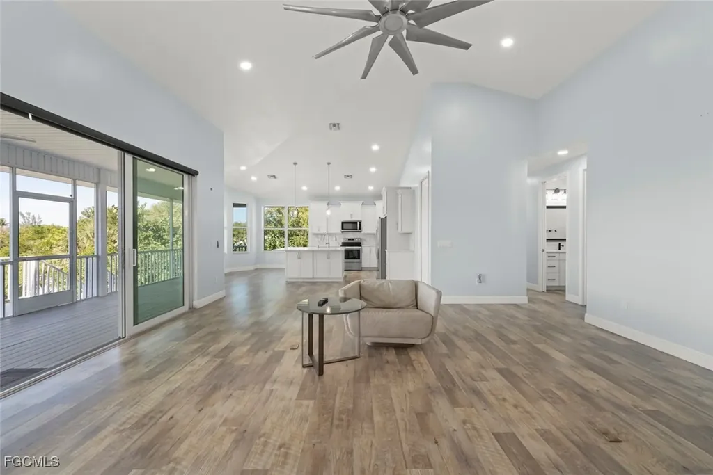 2479 Harbour Lane Sanibel FL 33957