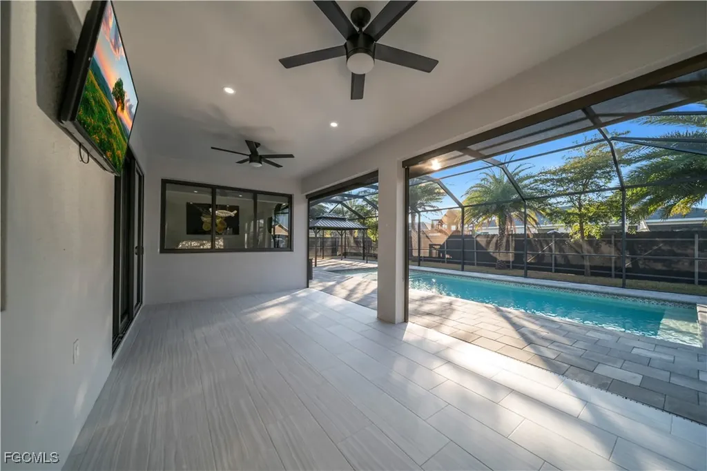 306 NW 3rd Place Cape Coral FL 33993