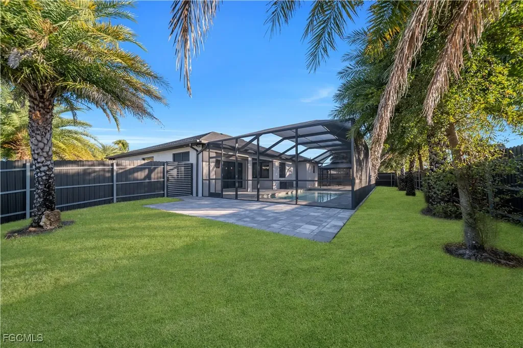 306 NW 3rd Place Cape Coral FL 33993