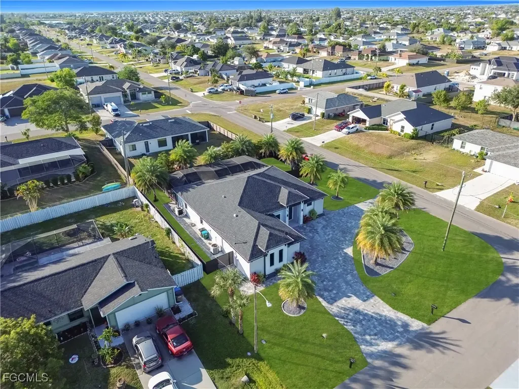 306 NW 3rd Place Cape Coral FL 33993