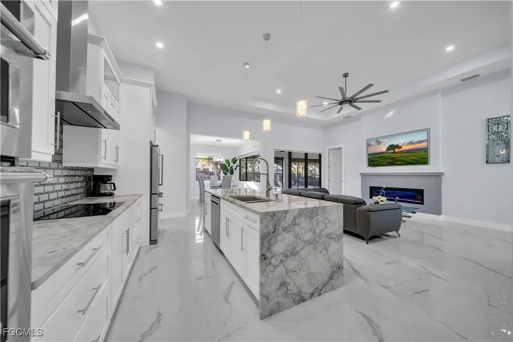306 NW 3rd Place Cape Coral FL 33993