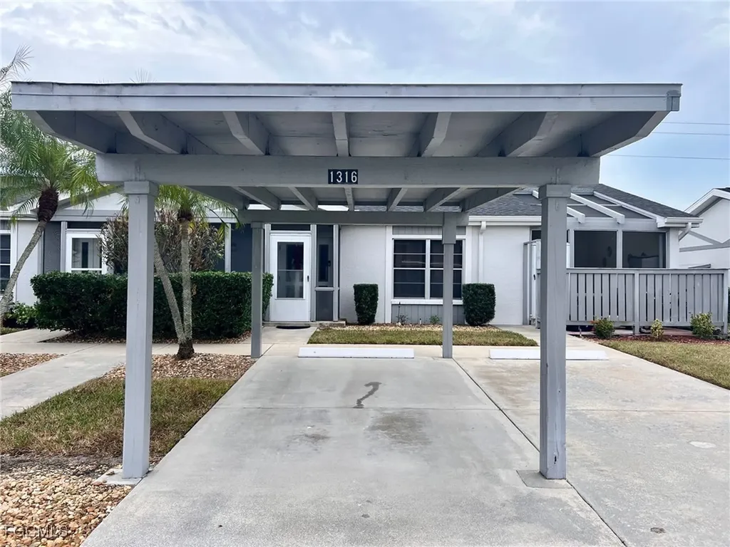 1316 Sandtrap Drive Fort Myers FL 33919