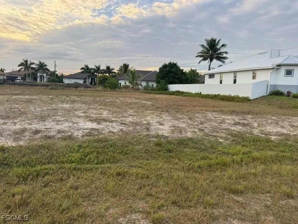 102 NW 38th Avenue Cape Coral FL 33991