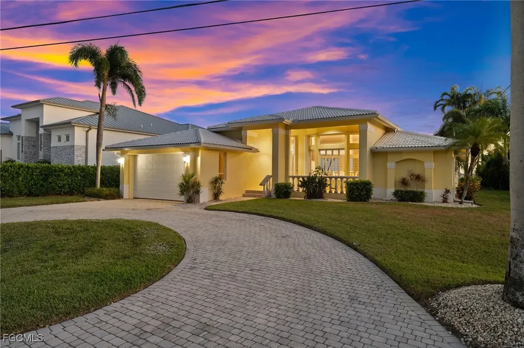 264 Bayshore Drive Cape Coral FL 33904