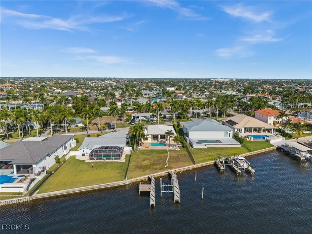 264 Bayshore Drive Cape Coral FL 33904