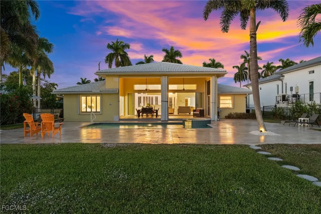 264 Bayshore Drive Cape Coral FL 33904