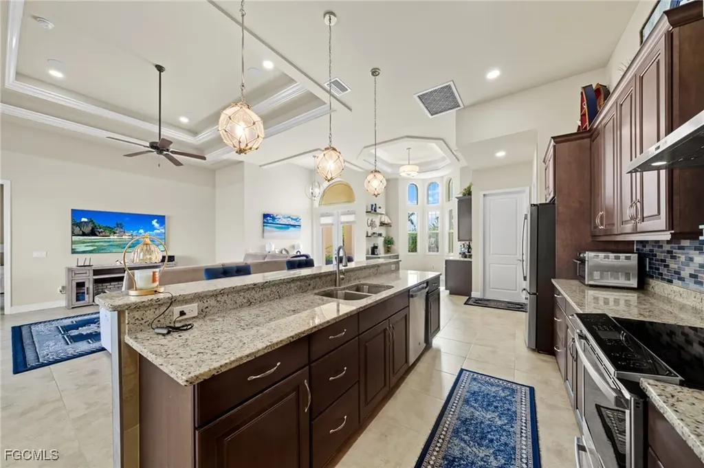 1515 SW 43rd Terrace Cape Coral FL 33914