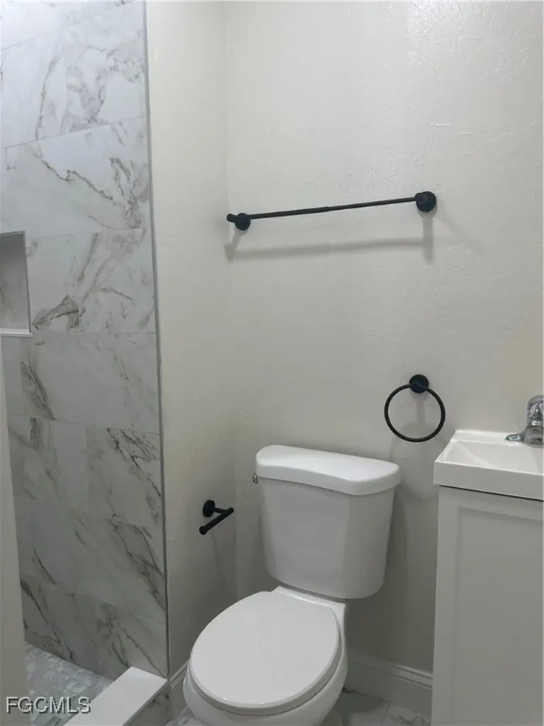 2017 NW 1st Avenue Cape Coral FL 33993