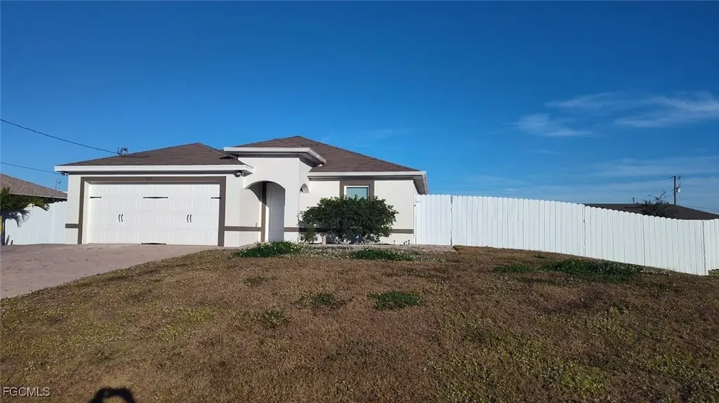 2017 NW 1st Avenue Cape Coral FL 33993