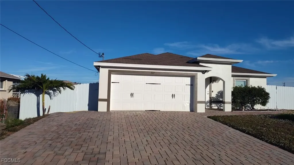 2017 NW 1st Avenue Cape Coral FL 33993