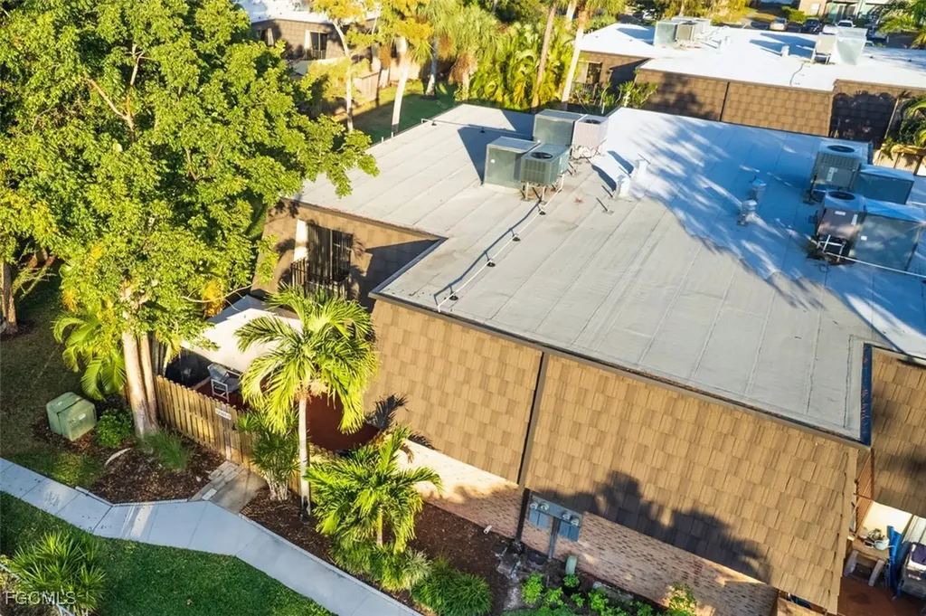 12361 Woodrose Court Fort Myers FL 33907