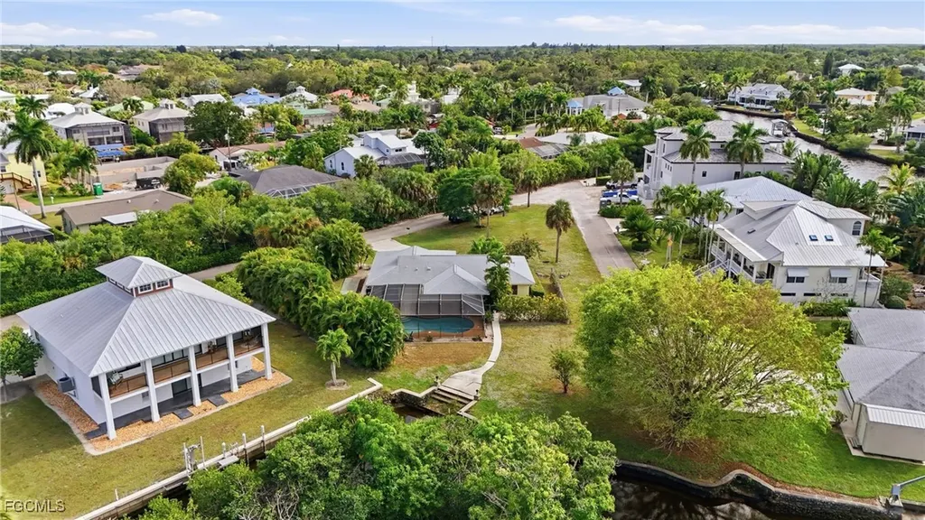 27200 Esther Drive Bonita Springs FL 34135