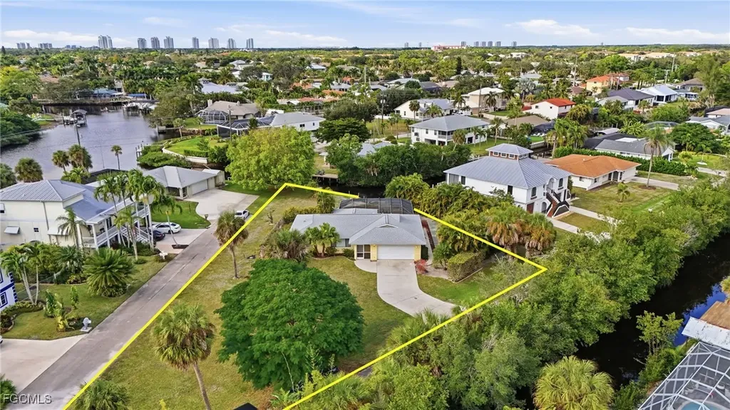 27200 Esther Drive Bonita Springs FL 34135