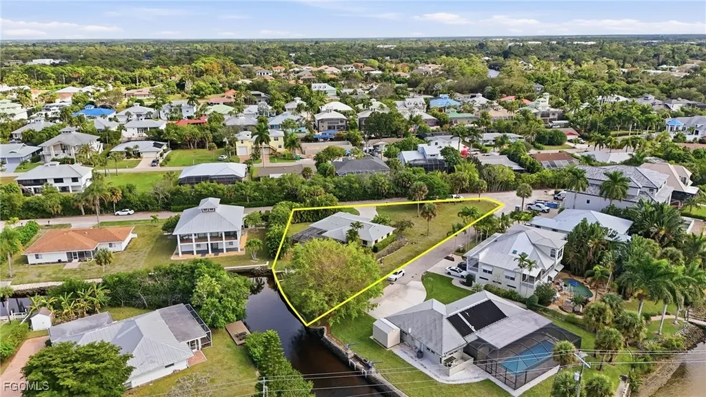 27200 Esther Drive Bonita Springs FL 34135