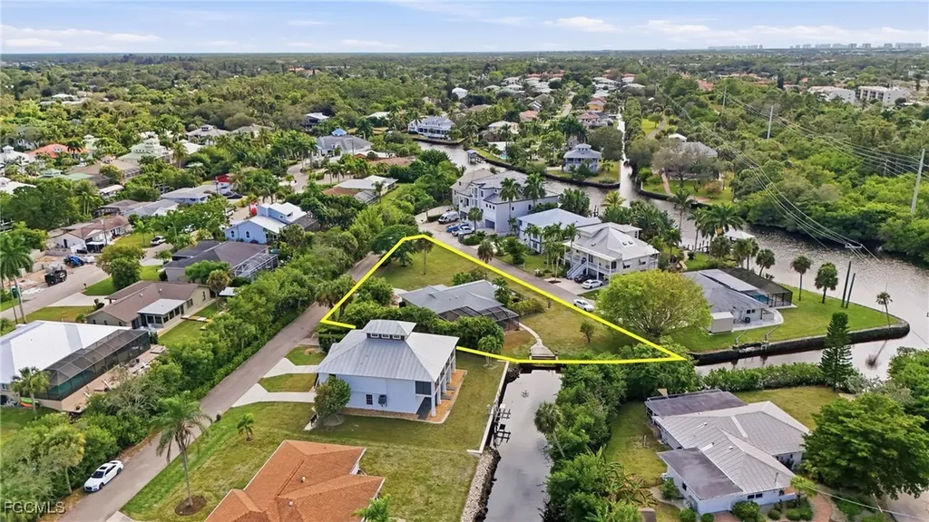 27200 Esther Drive Bonita Springs FL 34135