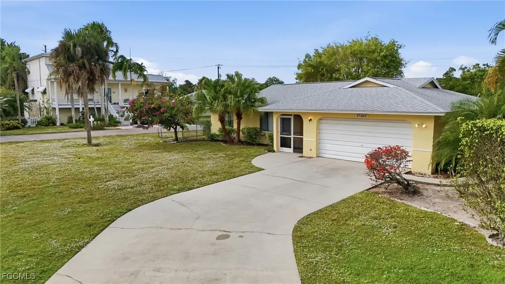 27200 Esther Drive Bonita Springs FL 34135