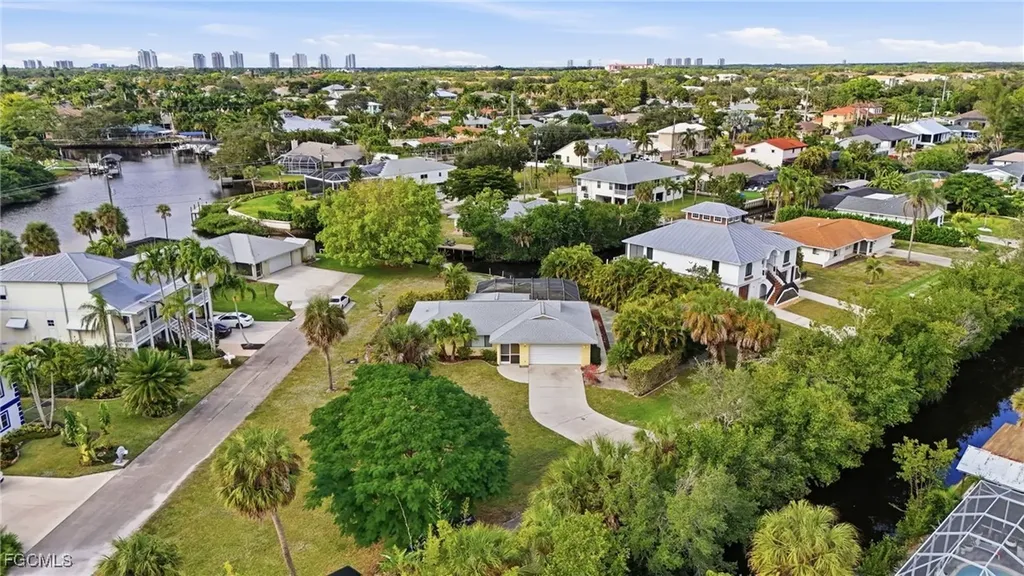 27200 Esther Drive Bonita Springs FL 34135