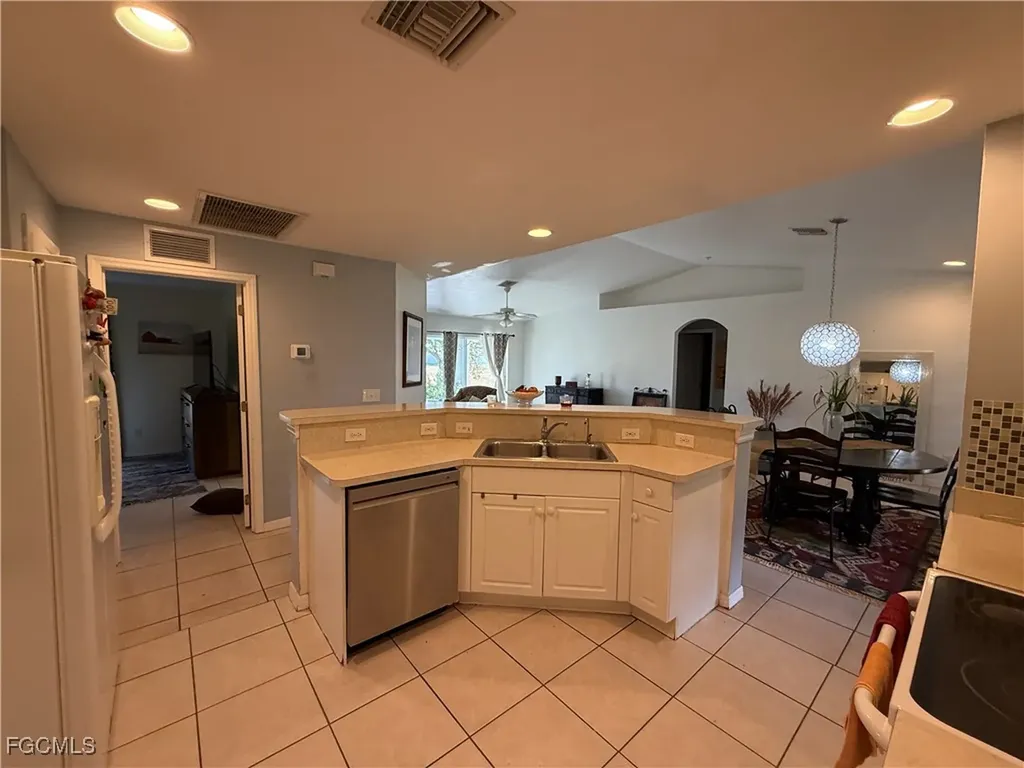 2837 NW 21st Avenue Cape Coral FL 33993