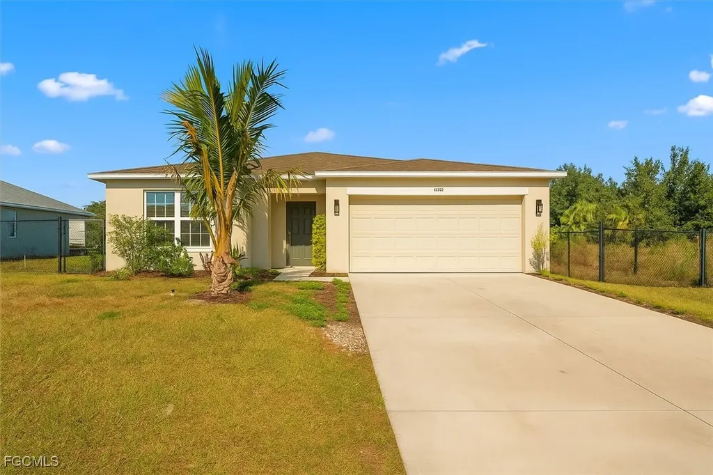 2612 51st Street SW Lehigh Acres FL 33976