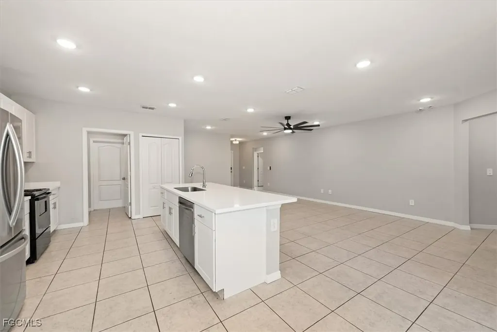 2612 51st Street SW Lehigh Acres FL 33976