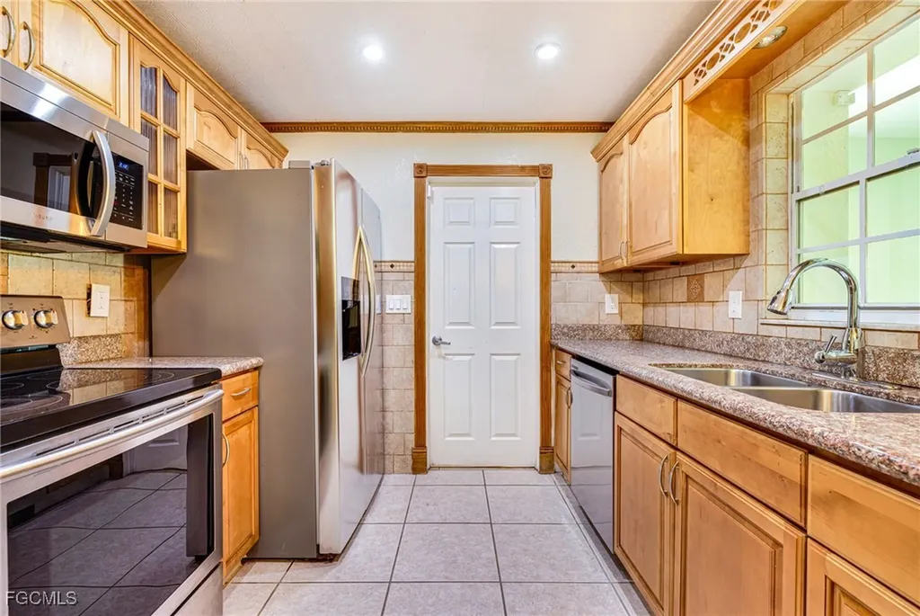 2319 Barcelona Avenue Fort Myers FL 33905